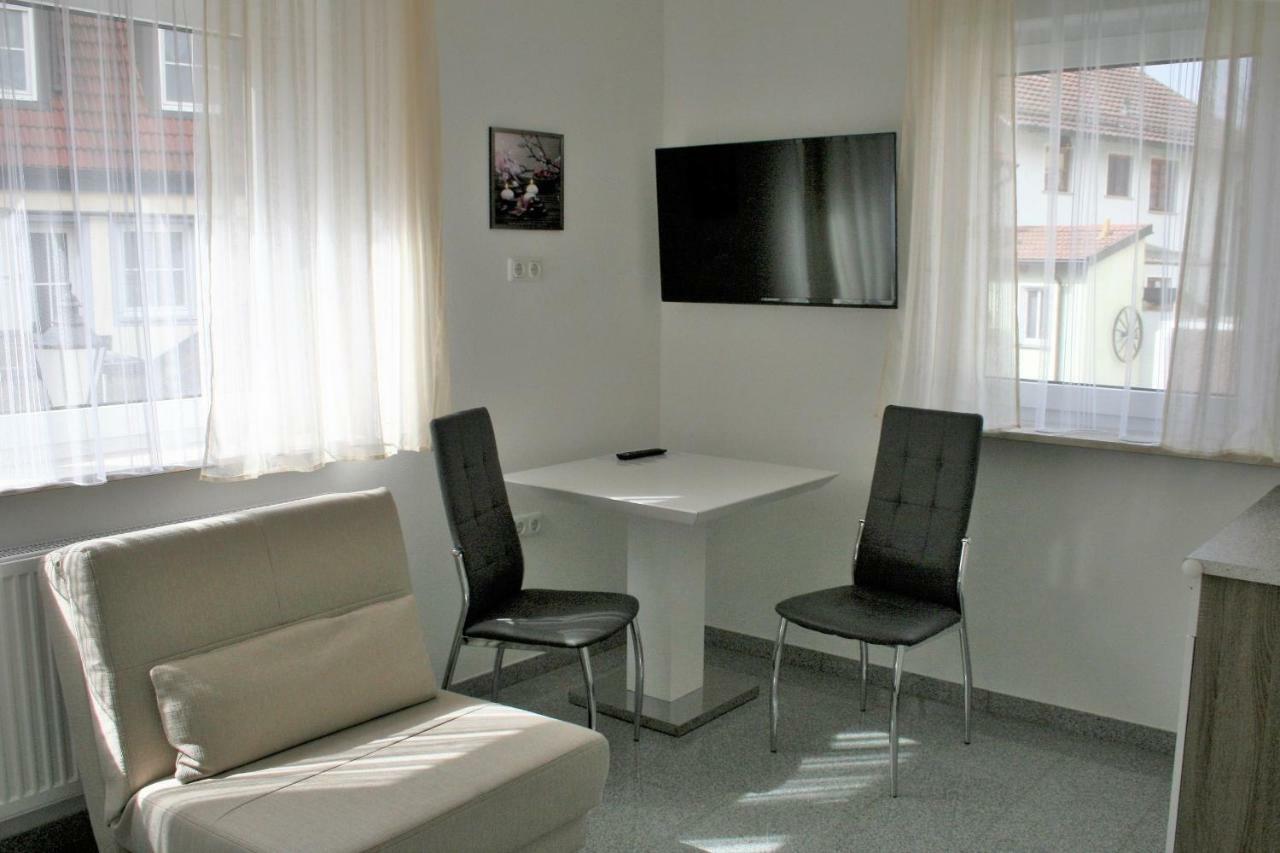 Haus Zum Schlosspark Veitshochheim Ngoại thất bức ảnh